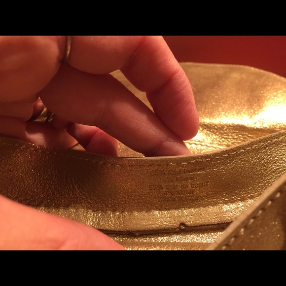 Hugo Boss Gold Leather Evening Bag - Picture 4 of 7